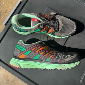 Salomon sneakers (8.5)